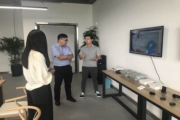 投資經(jīng)理拜訪企業(yè)1.jpg 投資經(jīng)理拜訪企業(yè)1.jpg